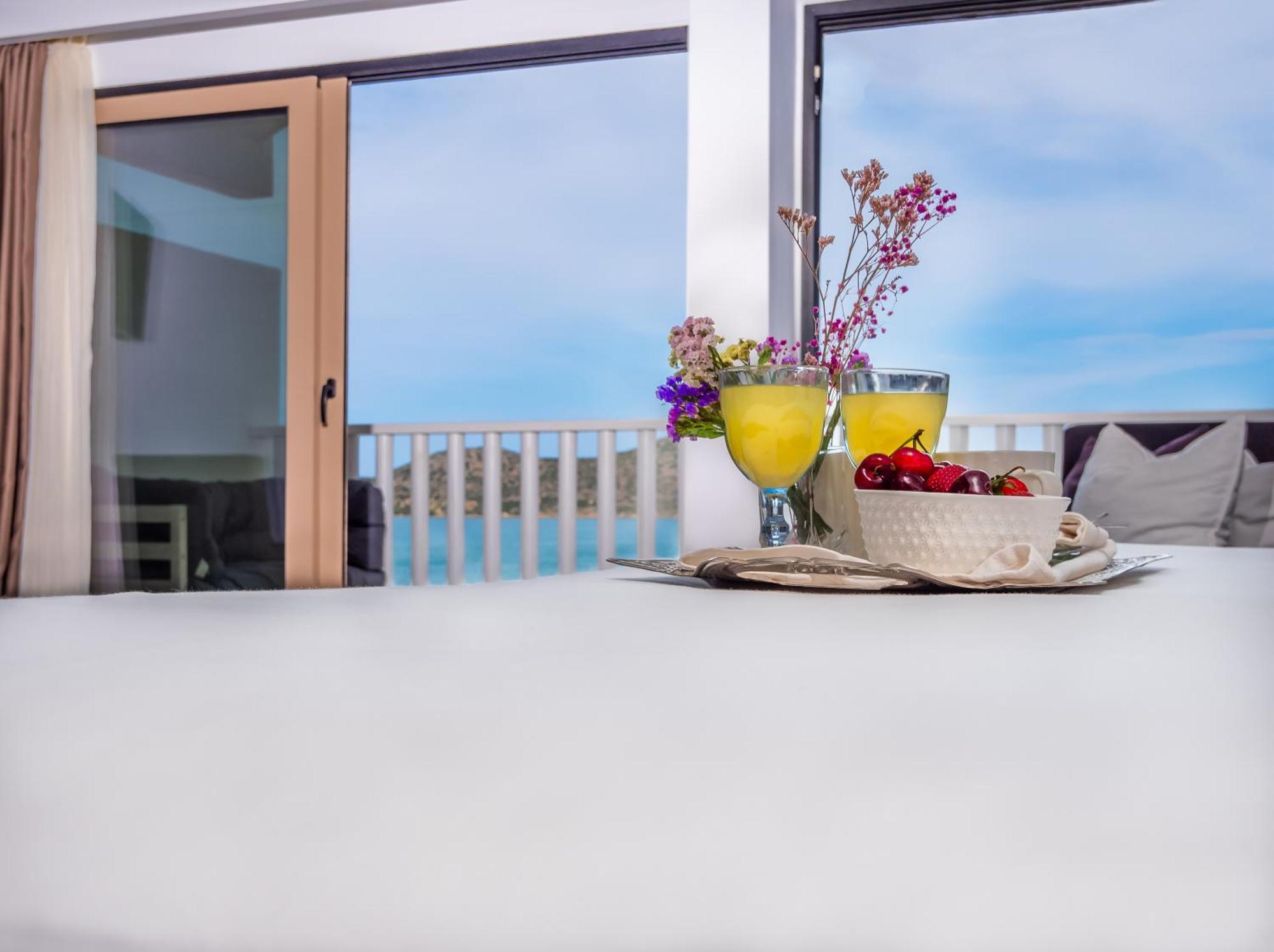 Kalypso Suites Hotel - Adults Only Елунда Екстер'єр фото
